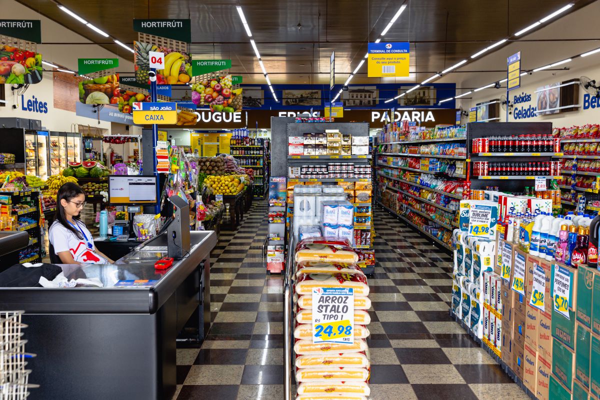 São João Supermercados Nova Resende (9)